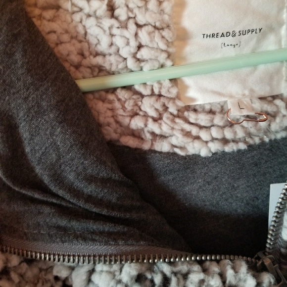 Thread and supply Sherpa - Picture 4 of 5